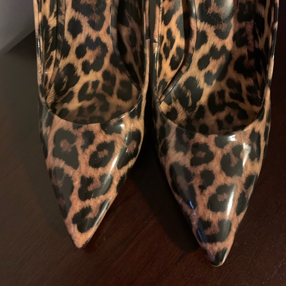 ALDO LEOPARD PRINT PATENT LEATHER HEELS - Picture 10 of 14